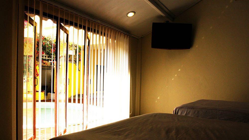 Smile House Guesthouse Τσιάνγκ Μάι Εξωτερικό φωτογραφία
