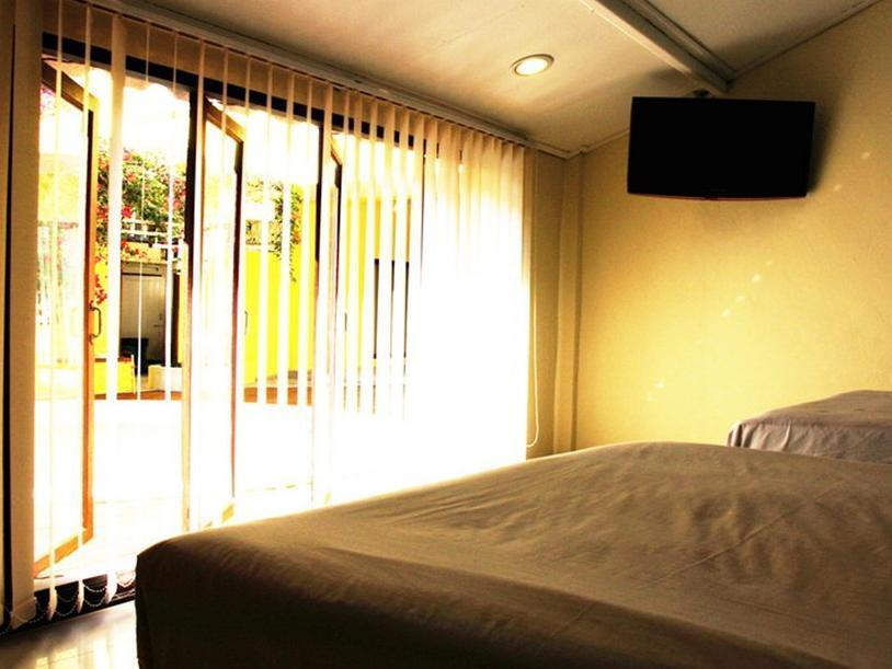Smile House Guesthouse Τσιάνγκ Μάι Εξωτερικό φωτογραφία