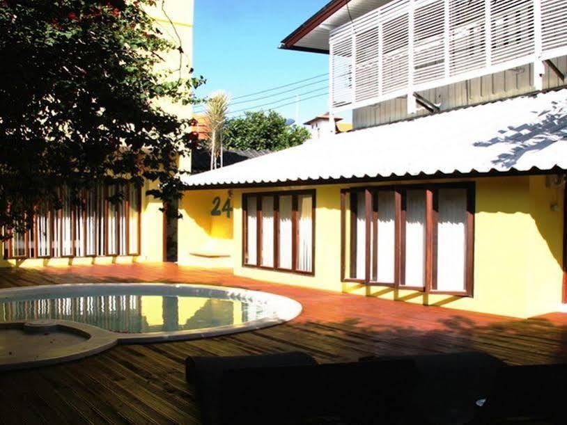 Smile House Guesthouse Τσιάνγκ Μάι Εξωτερικό φωτογραφία
