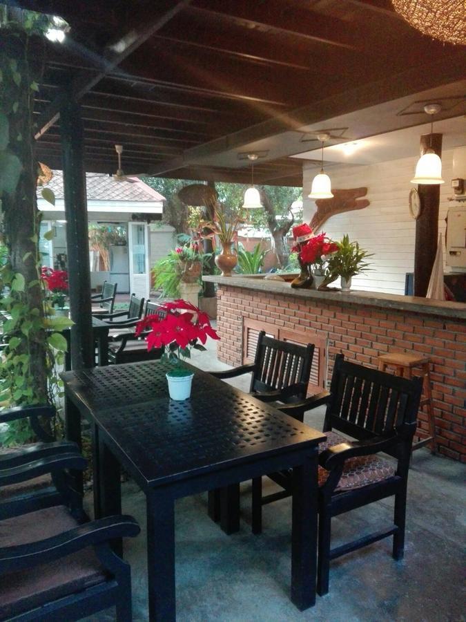 Smile House Guesthouse Τσιάνγκ Μάι Εξωτερικό φωτογραφία